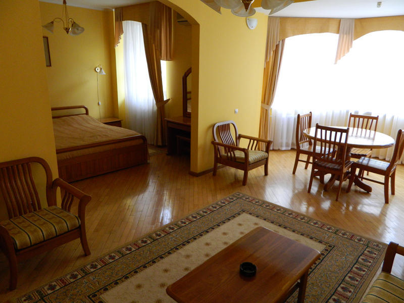 Hotel Obolon Kiev Habitación foto
