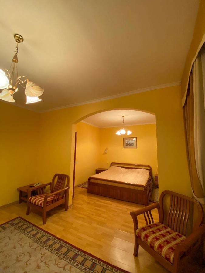 Hotel Obolon Kiev Exterior foto