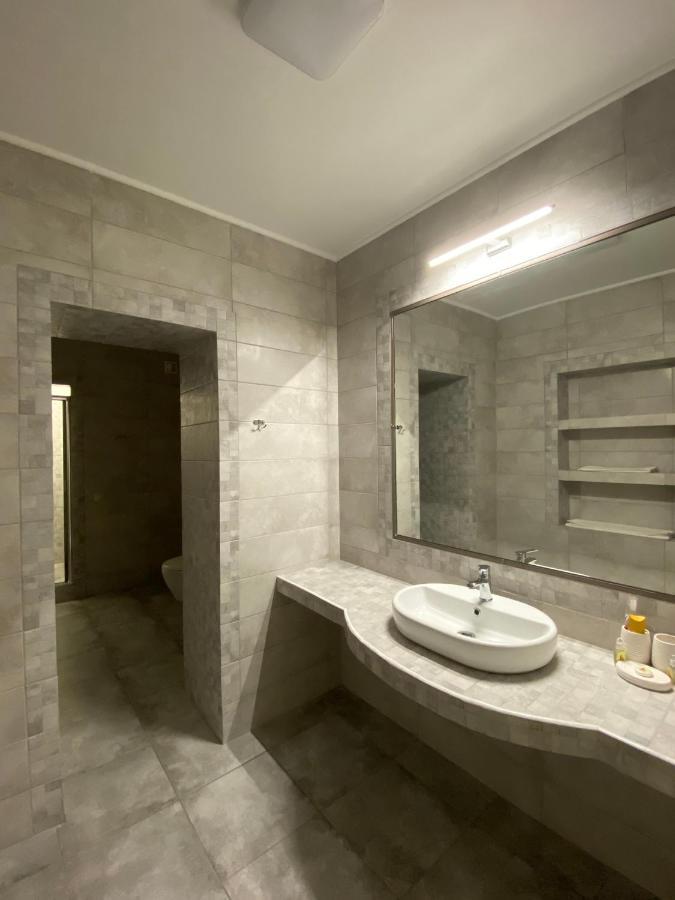 Hotel Obolon Kiev Exterior foto